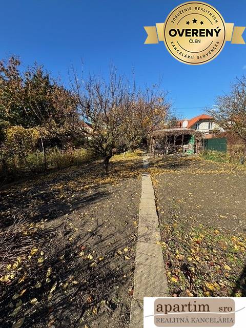 Apartim predá záhradu s možnosťou výstavby na Strednej ul v Ružinove