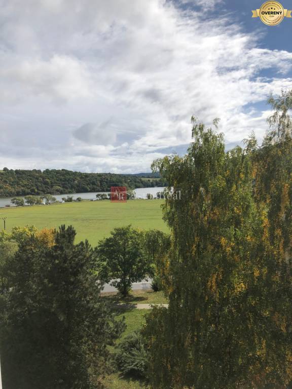 SÚRNE hľadáme pre klienta 1 izb. byt  HOTOVOSŤ - Zvolen