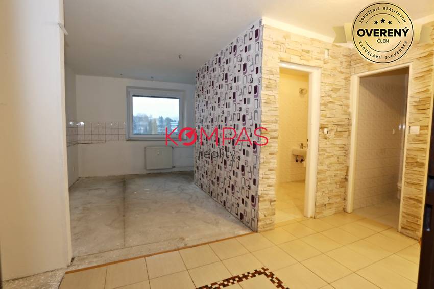 VEĽKÝ 2-IZB.BYT S 2 LODŽIAMI, KTORÝ VIETE PREROBIŤ NA 3-IZBÁK, ZVOLEN 