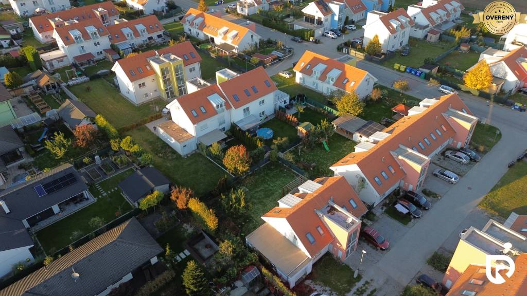 RADO | svetlý 2i byt + 200 m² záhrada | Biely Kostol