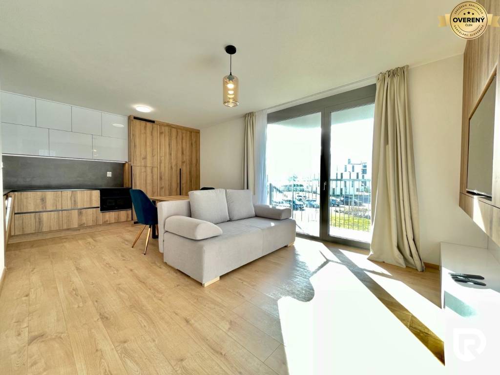 RADO | 1i byt, 35m2, ul. Žuffova - Liptovský Mikuláš