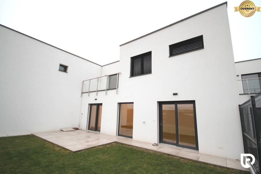 RADO | Rodinný dom vo vysokom štandarde, Legionárska - Trenčín