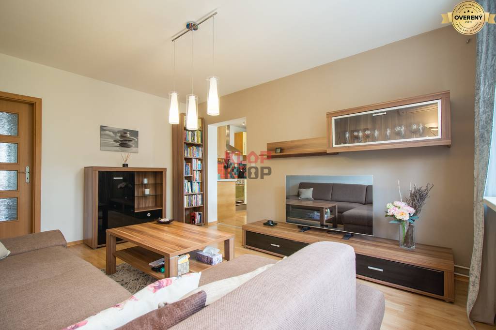 Pozrite si PRÍJEMNÝ 2i byt so ZARIADENÍM, LODŽIOU a KLIMATIZÁCIOU