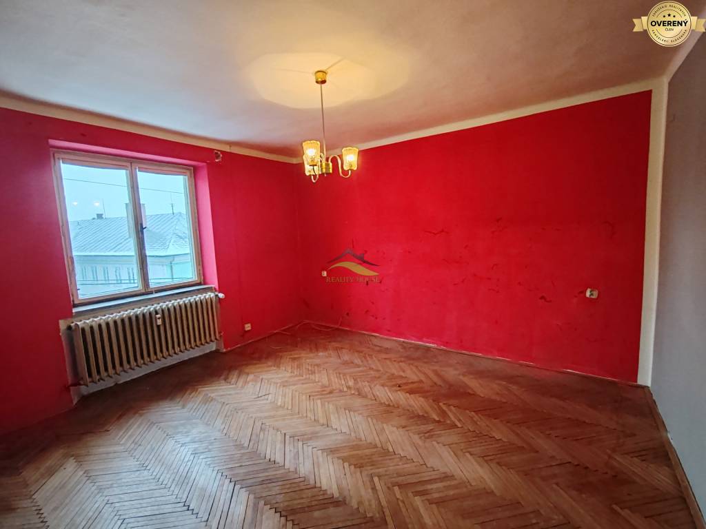 VEĽKÝ DVOJIZBOVÝ BYT 58M² + 2 PIVNICE, VRANOV
