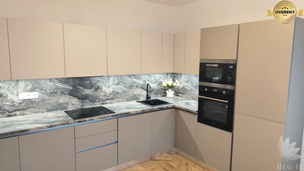 NÁDHERNÝ 4IZBOVÝ PRIESTRANNÝ BYT JANOTOVA ULICA BRATISLAVA IV