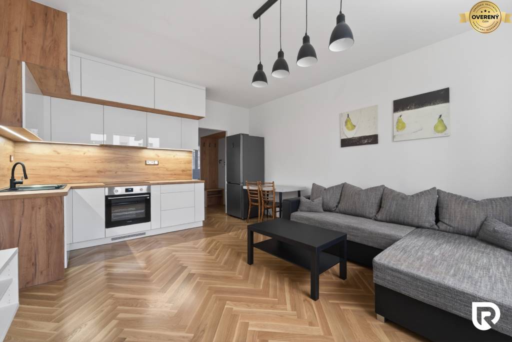 RADO | Prenájom 2-izbového bytu v centre, voľný ihneď