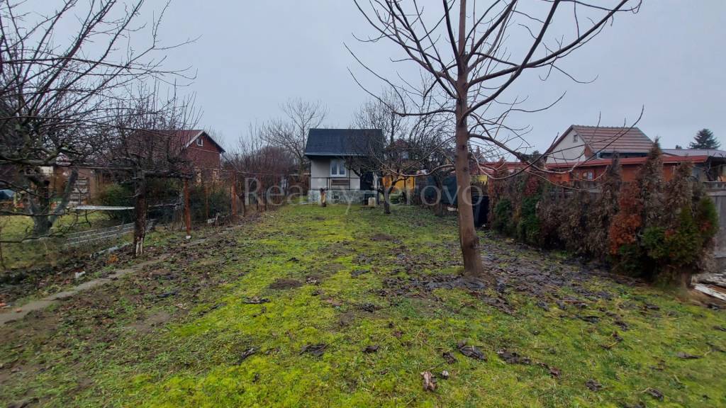 Chatka so záhradou v Nových Zámkoch