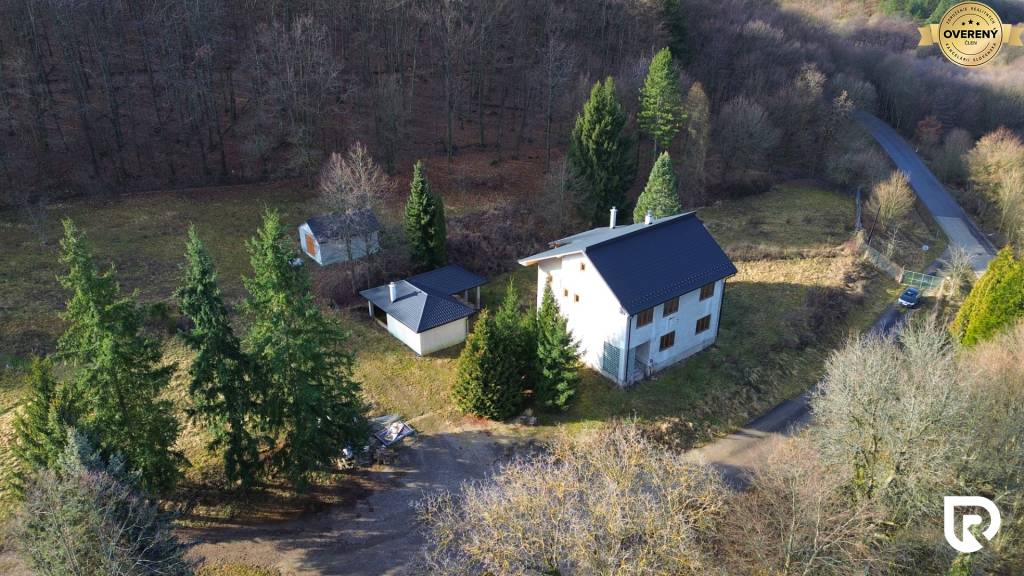 RADO | Rodinné sídlo s pozemokom 7919m2 | Jedľové Kostoľany