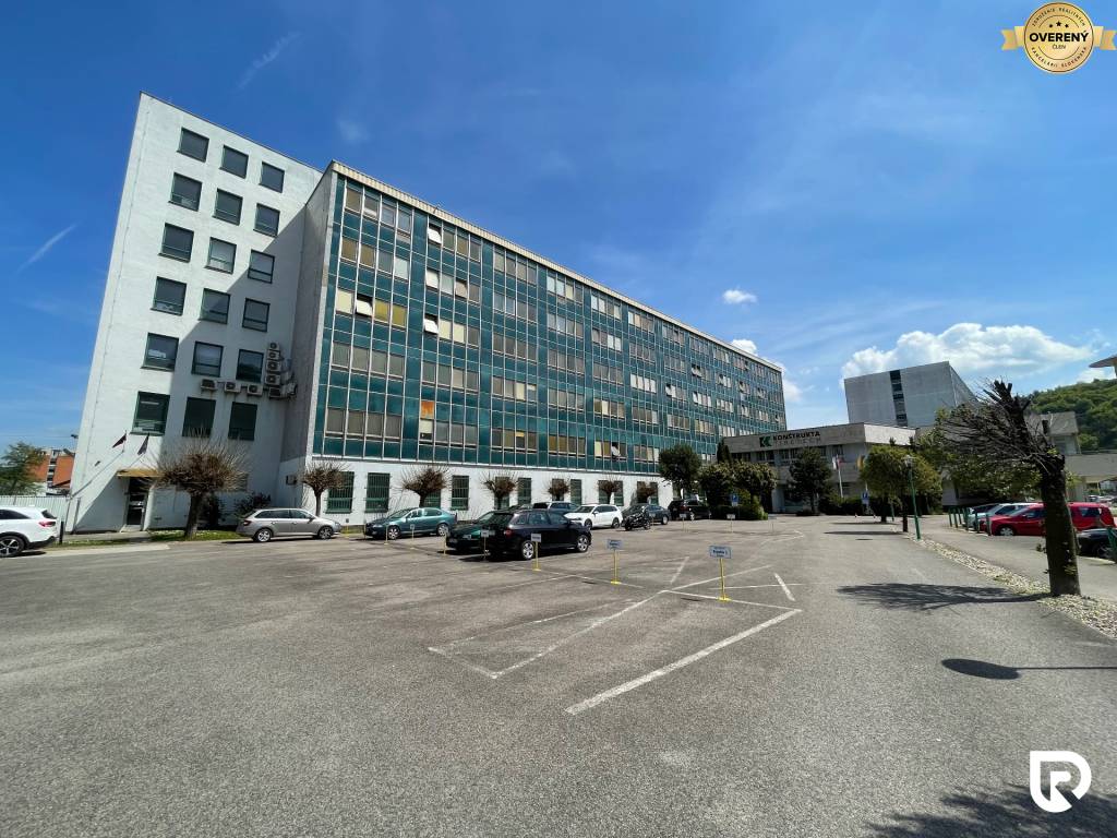 RADO | Sklad na prenájom 380m2, budova Fischer TireTech, TN