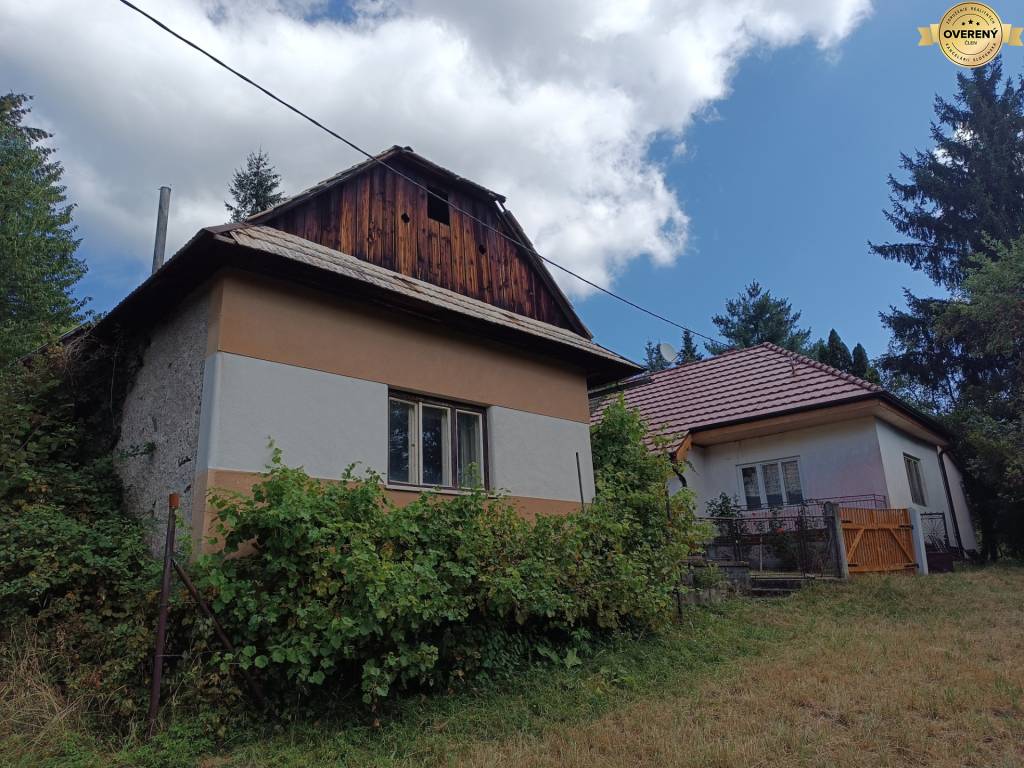 Hospodárska usadlosť s 3,6 hektárovým pozemkom na samote Nová Baňa