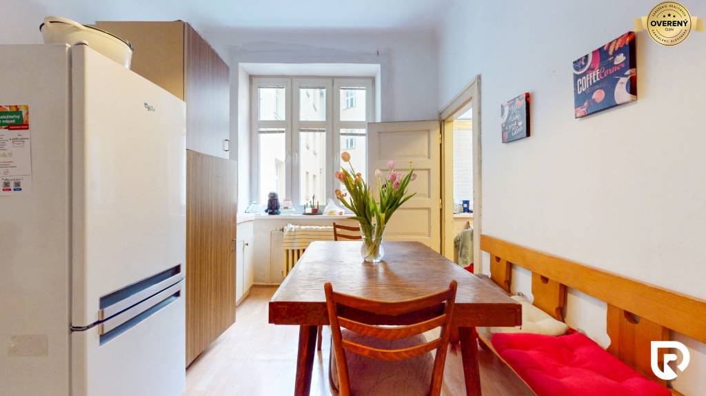 RADO | 5iz byt s vysokými stropmi a výťahom pri EUROVEA | 136 m² 