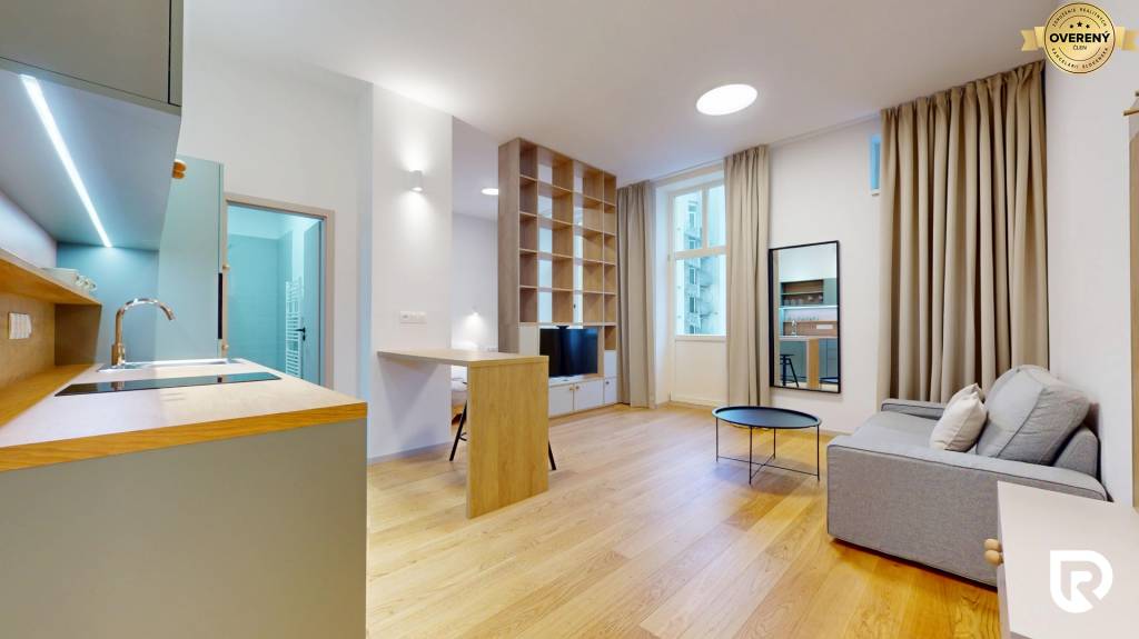 RentHub | Butiková 1,5i rezidencia s balkónom | Historická mestská 