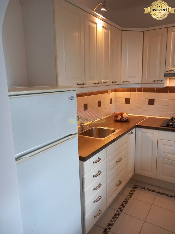 Prenájom 1.izb.bytu s logiou-Dúbravka-Sokolíková ul.,32 m2,1.posch.