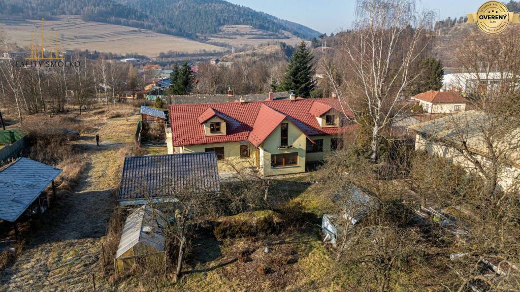 NOVÁ CENA !!!  Predaj veľkého rodinného domu v meste Krompachy, okr. S