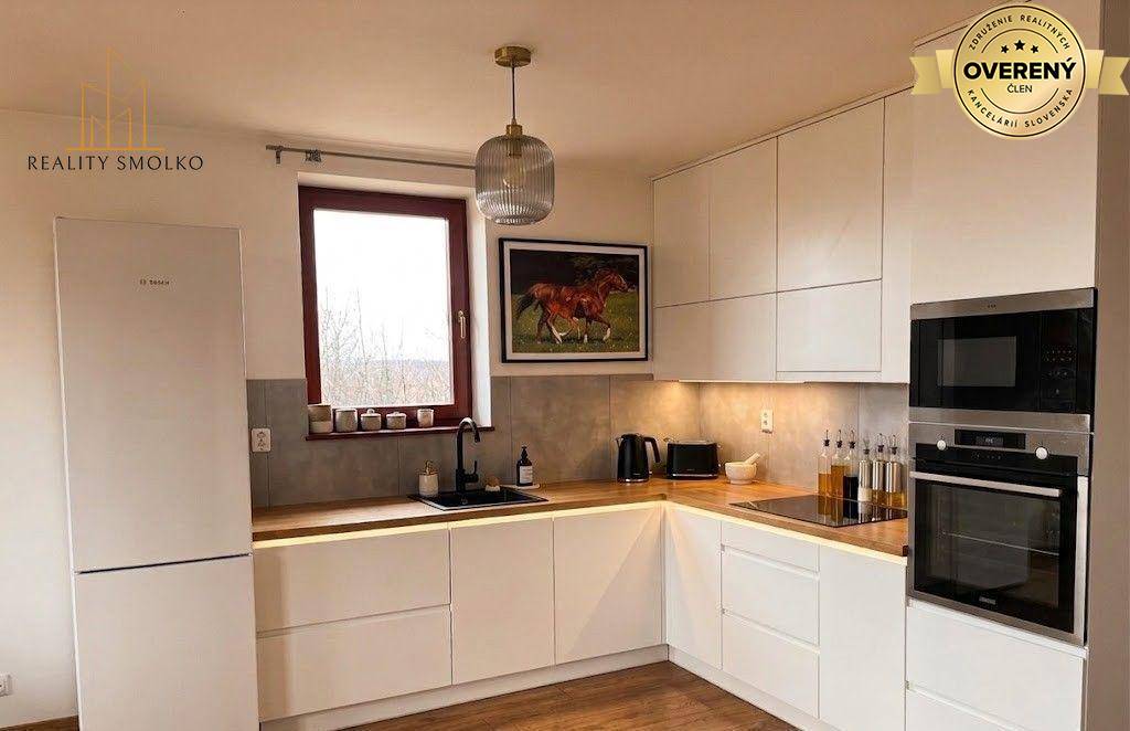 Na predaj RODINNÝ DOM s ďalším BYTOM a samostatným vchodom, pozemok 10