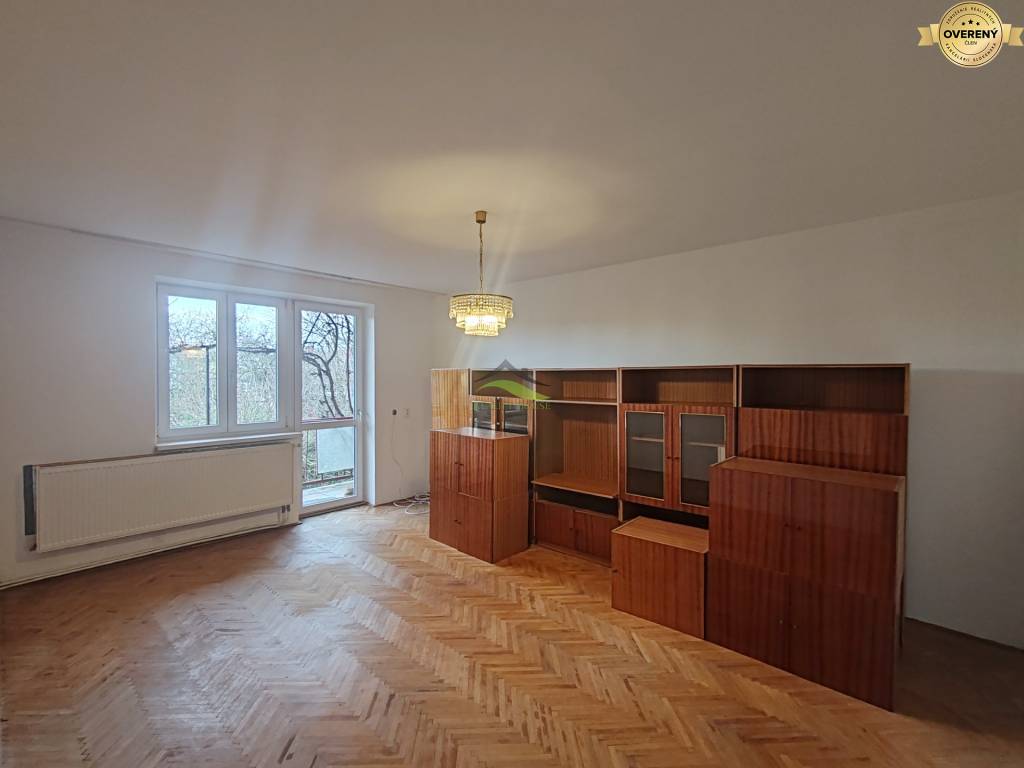 EXKLUZÍVNY 4-IZBOVÝ SEN S GARÁŽOU A ZÁHRADKOU