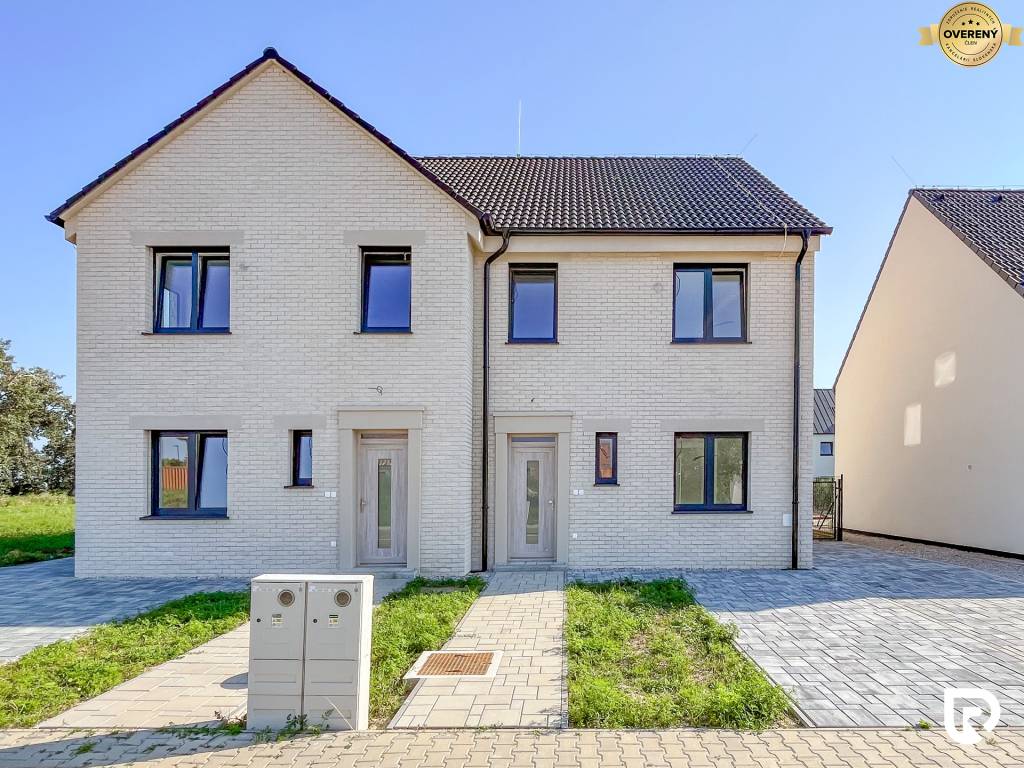 RADO | 5-izbový dom s predzáhradkou pre rodiny v pokojnej zóne