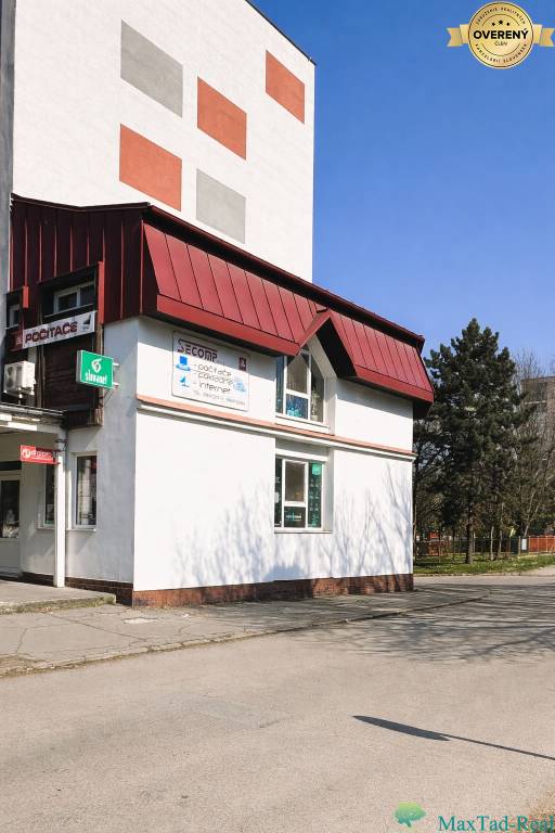 Centrum Trebišova, 3 podlažia 2 vstupy, silný investičný potenciál