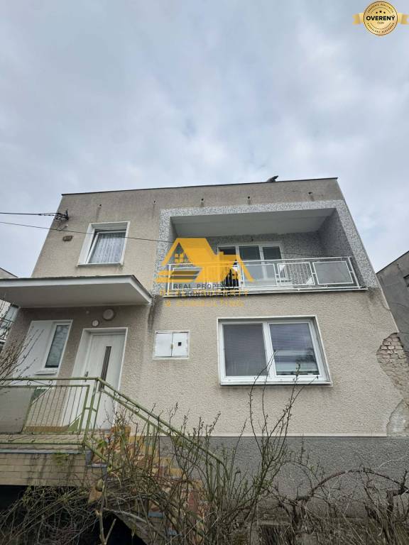 Exkluzívne! Predám rodinný dom s garážou v obci Bešeňov