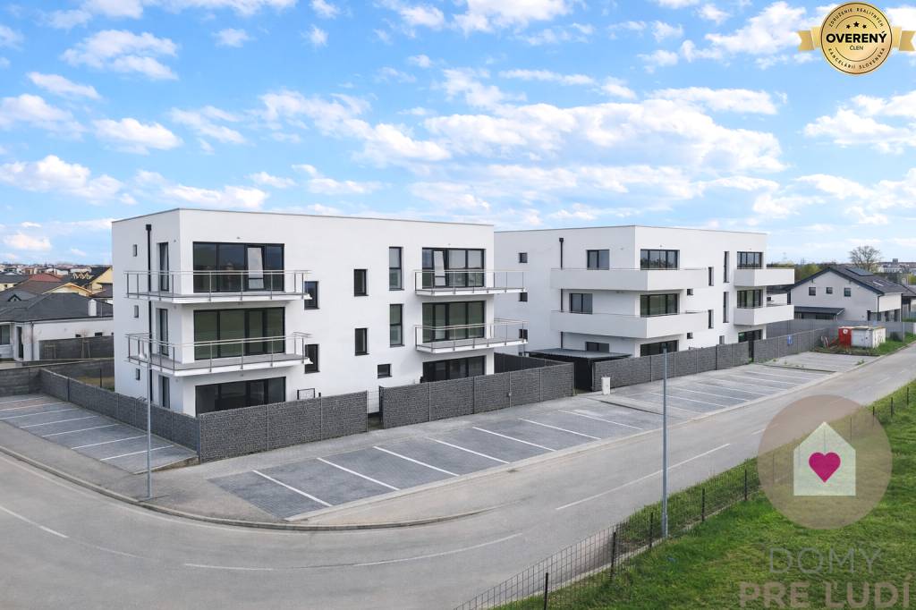 3 izb. BYT SO ZÁHRADOU +TEP. ČERPADLO, KLIMATIZÁCIA A ŽALÚZIE V CENE