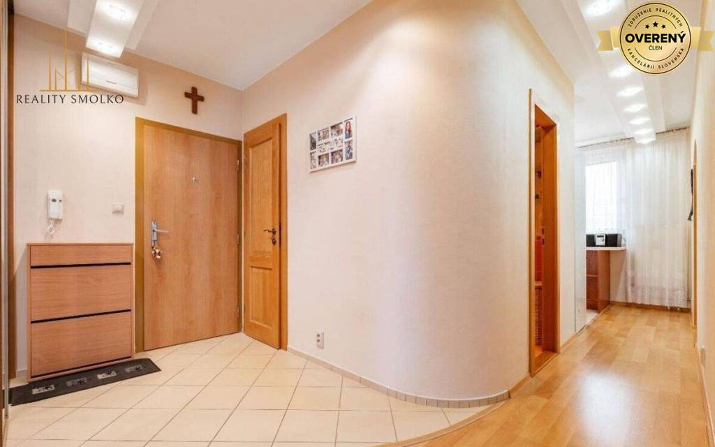 Na prenájom 3,5-izbový byt, Sídl.3, 73 m², klimatizovaný