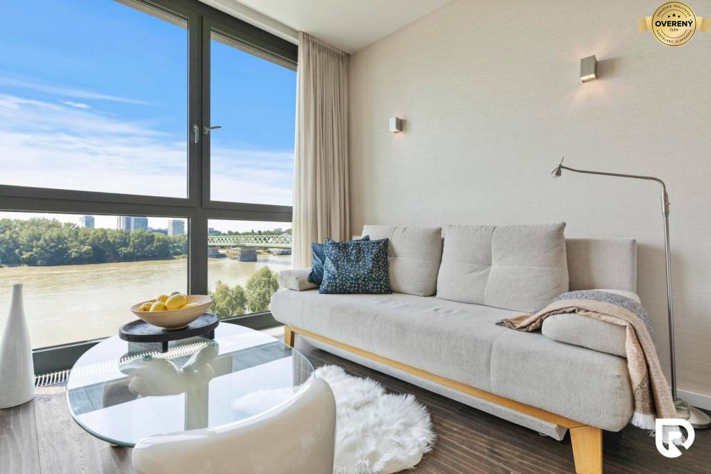RentHub I Krásny 1,5i byt s výhľadom na Dunaj I Eurovea I 