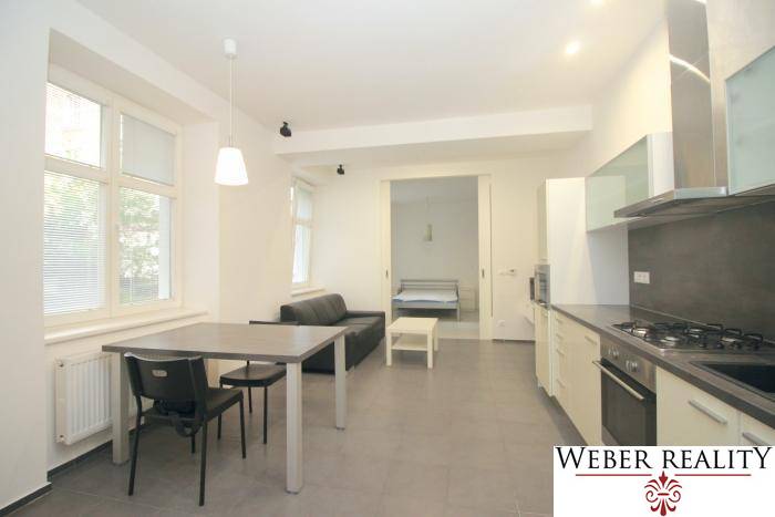 2-izb.kompletne zariadený byt v centre (Medená ul.) vrátane Energií.  