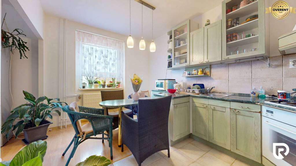 RADO | 3i byt s výhľadom na Kolibu a hrad | Kramáre | 74.7m2