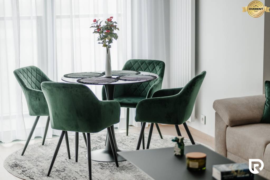 RentHub | E2Tower | 20.poschodie | 2i byt | panoramatický výhľad | 