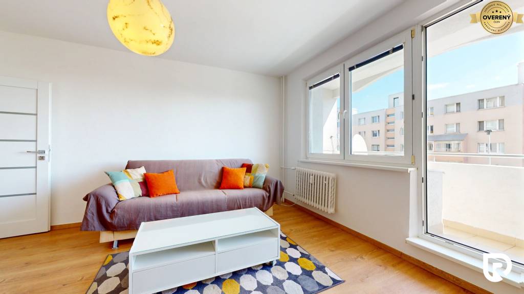 RADO | Moderne zrekonštruovaný 2i byt | Karlova Ves