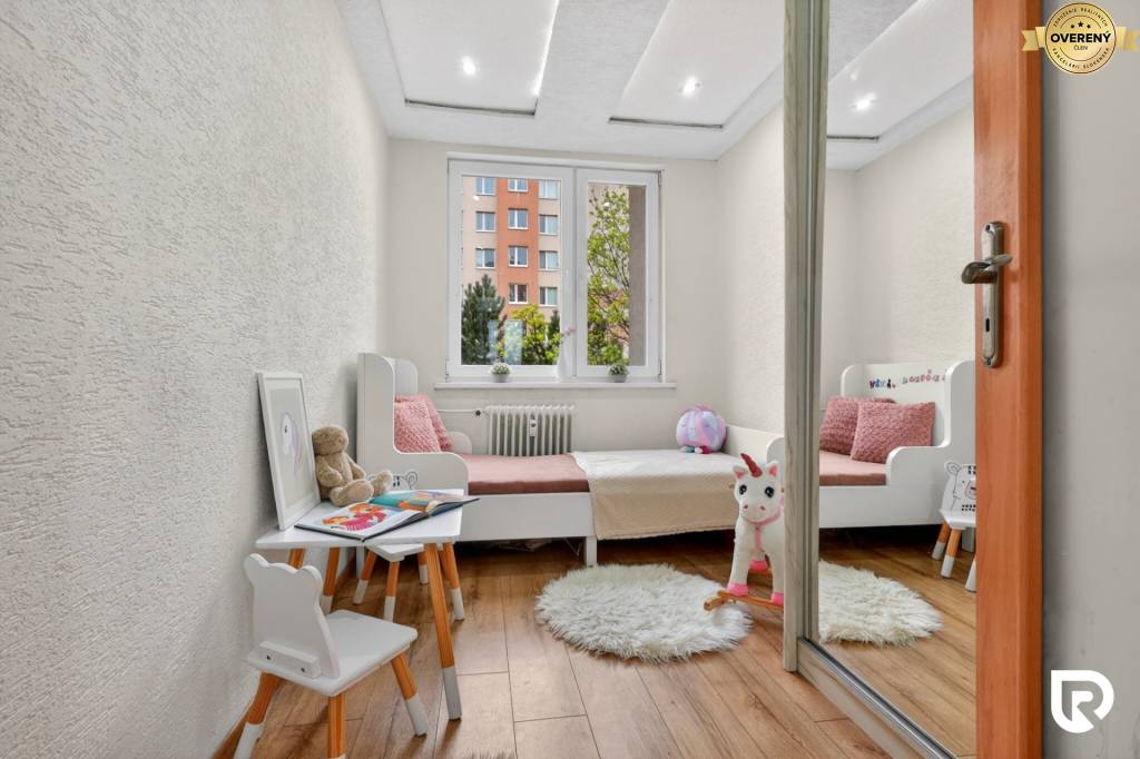 RADO | NA PREDAJ 3 izbový byt Nové Mesto nad Váhom – 65 m2 + balkón