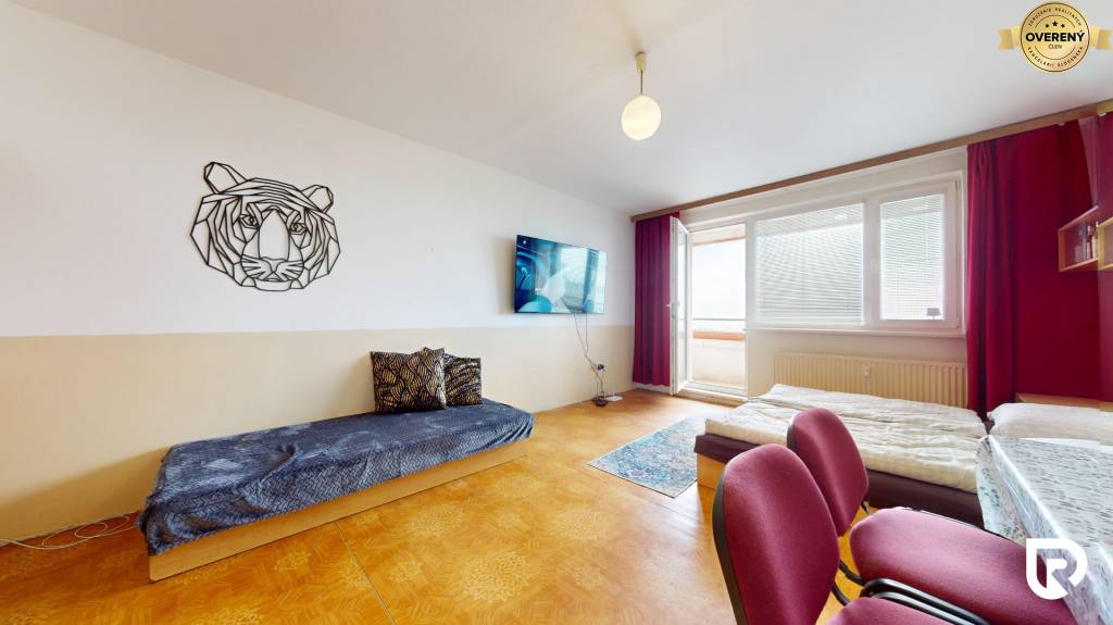 RADO | Garsónka 30m2  plus loggia |  J. Jonáša. DNV