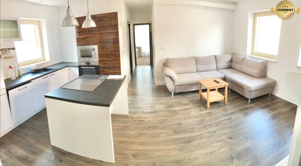 Prenájom luxusného 3 izbového bytu 70 m2 na Mariánskom námestí, Žilina