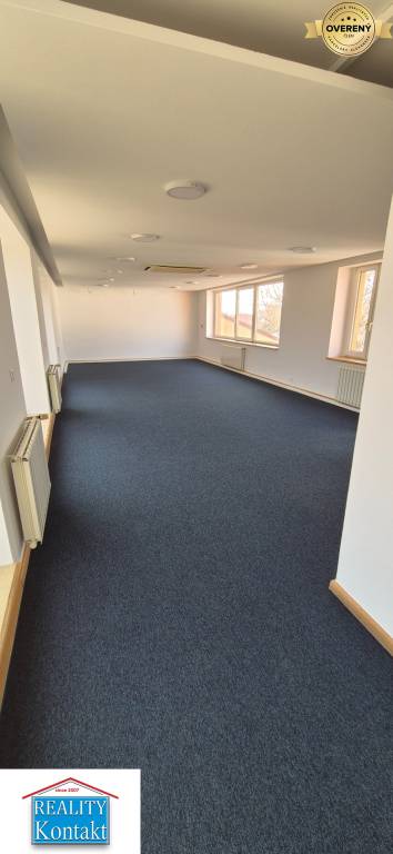 Na prenájom kancel. priestory 28-60 m2 a obch.priest.128m2- Nové Zámky