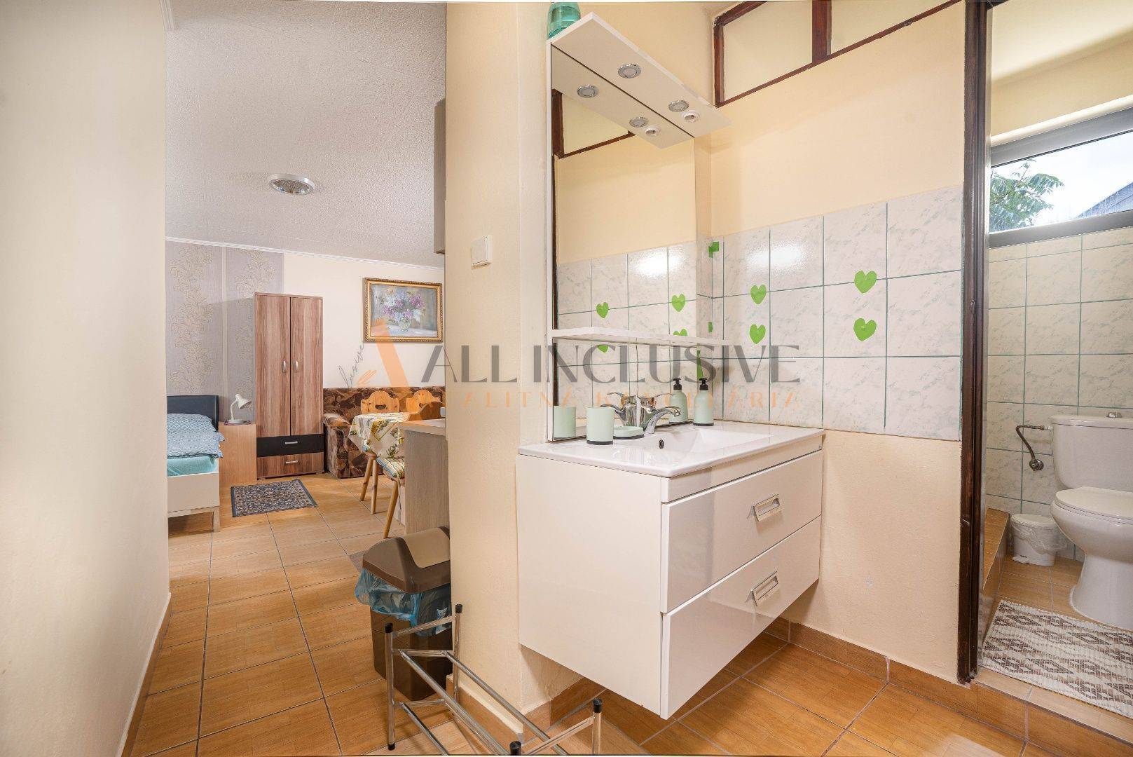 External property image