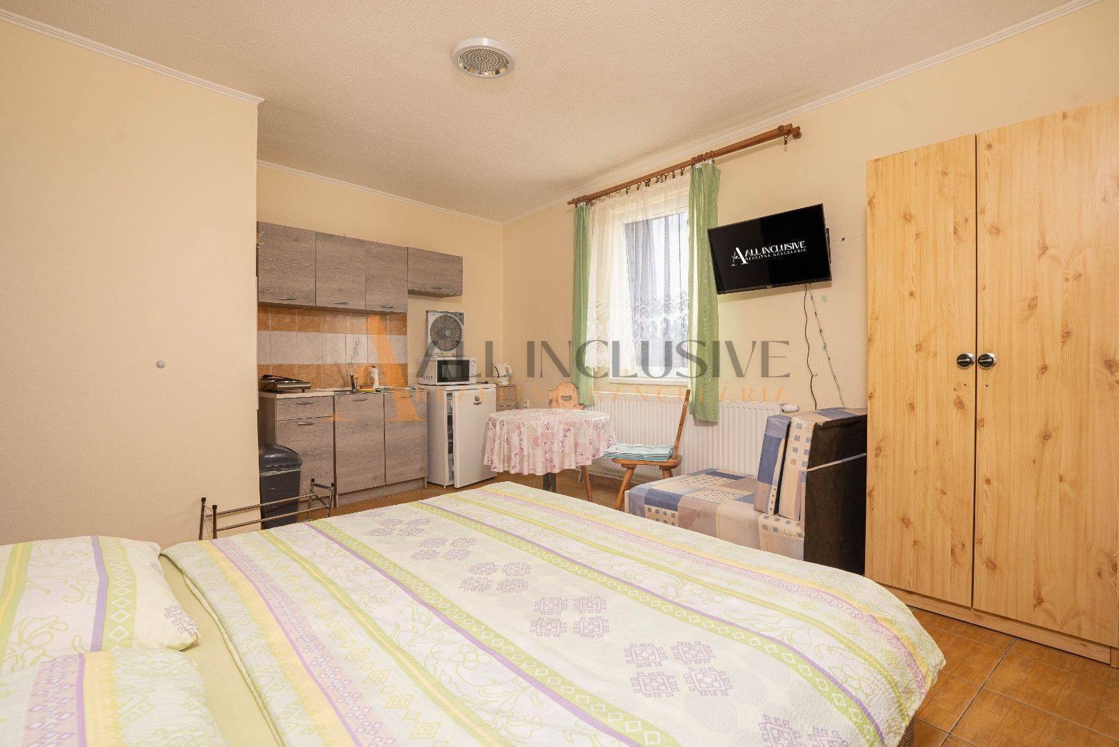 External property image