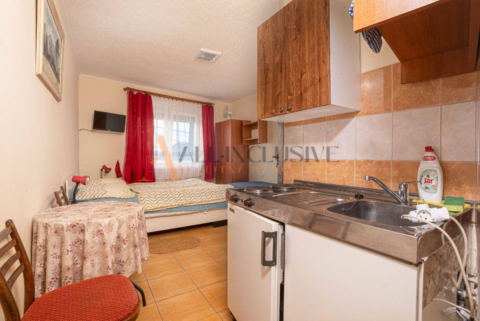 External property image