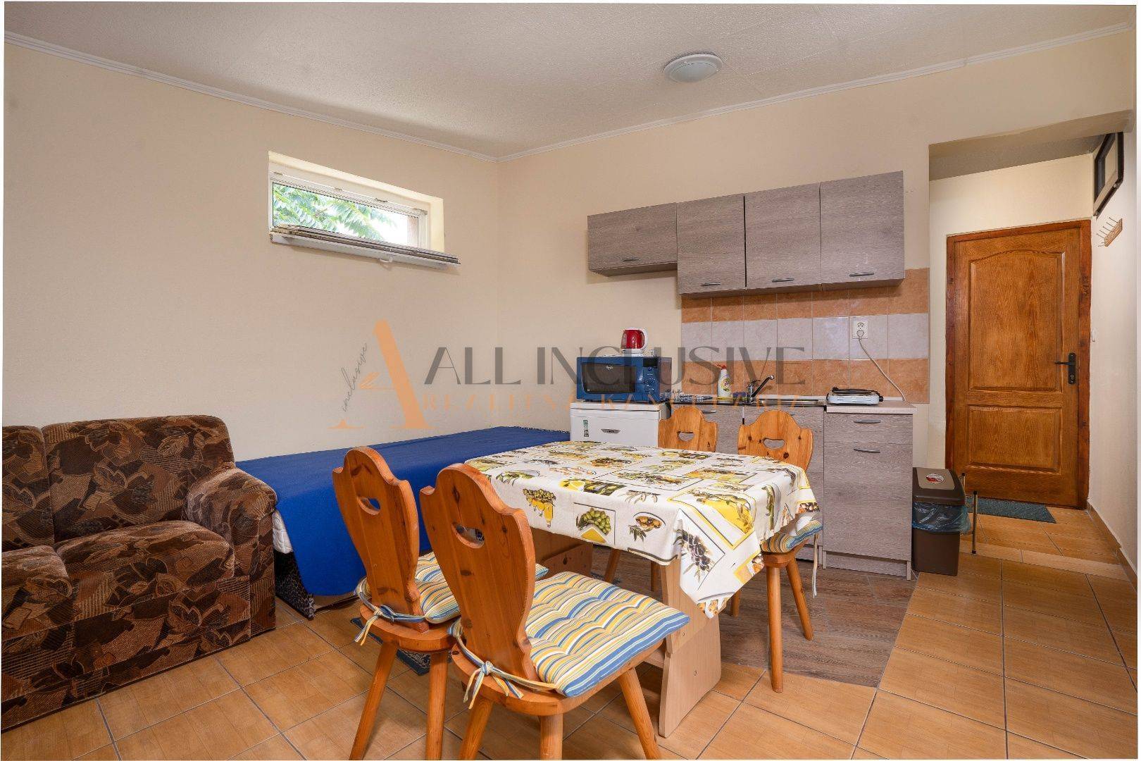 External property image