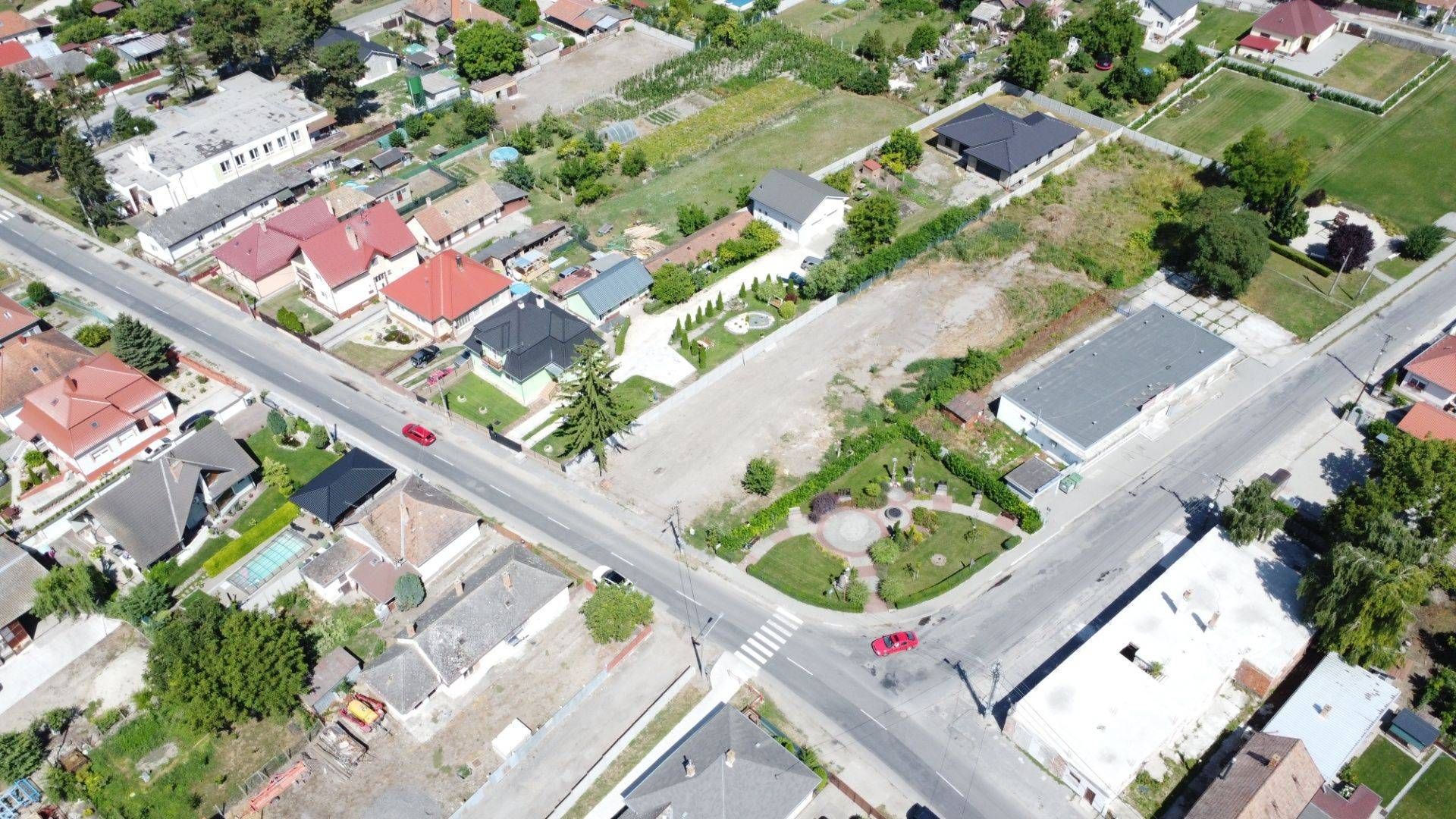 External property image