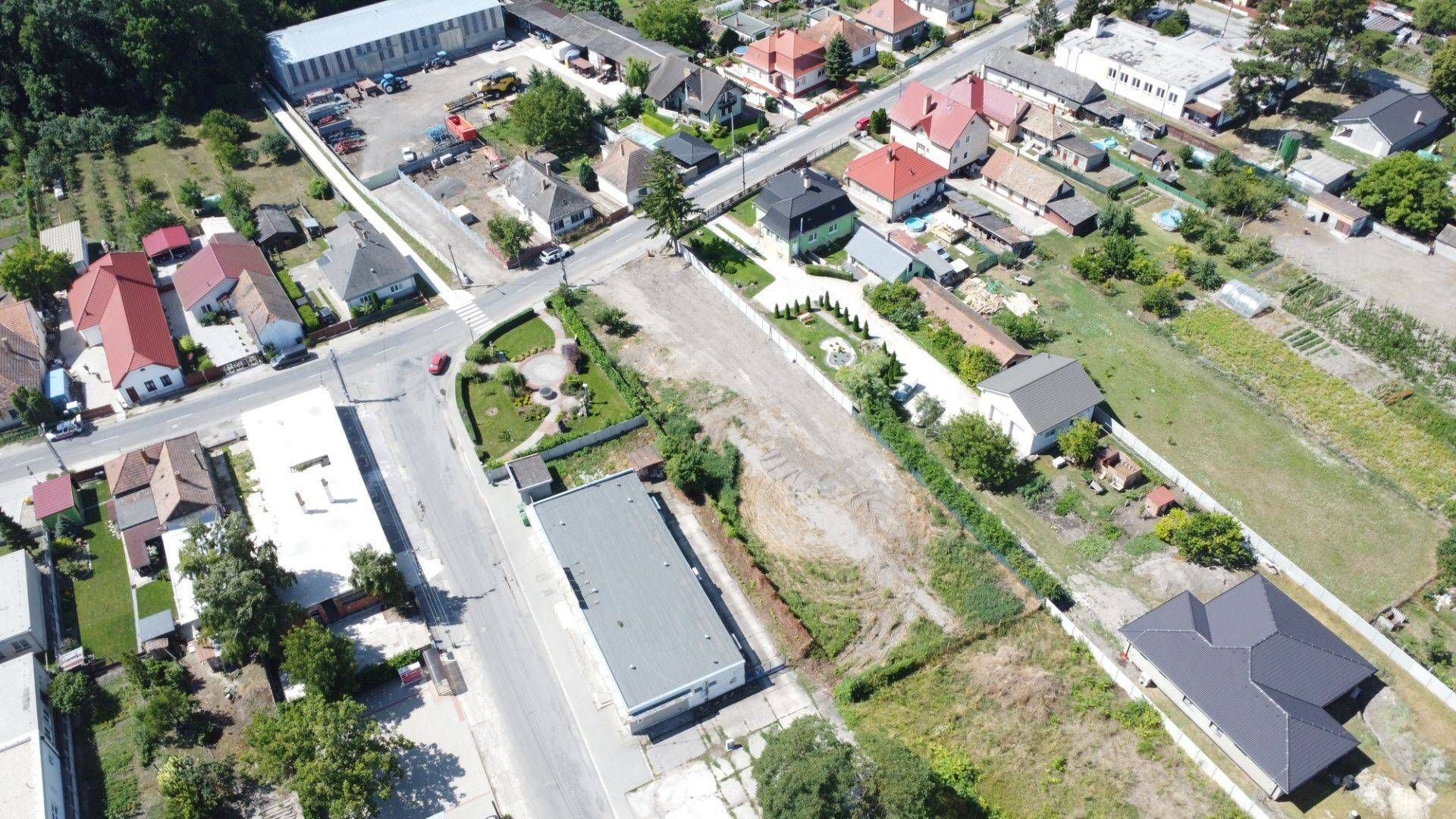 External property image