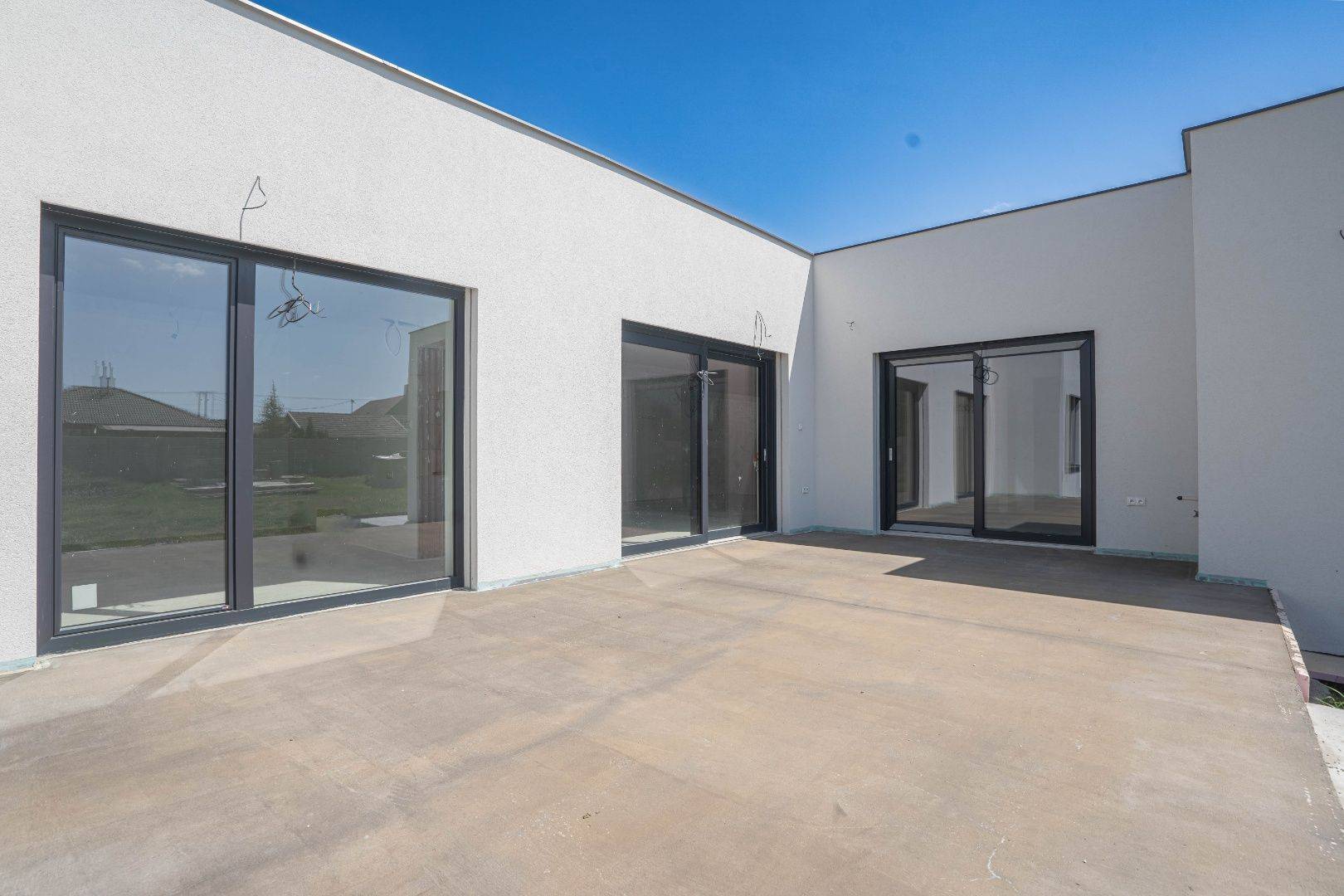 External property image