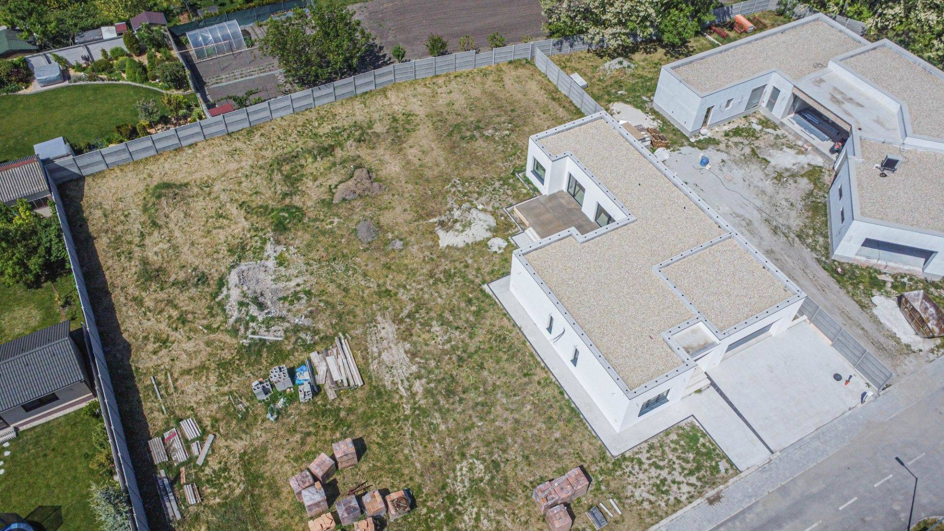 External property image