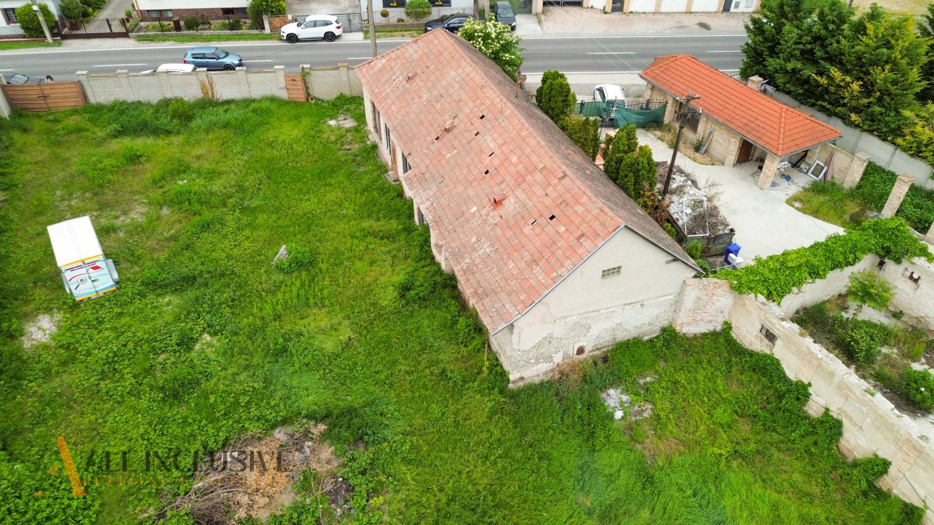 External property image