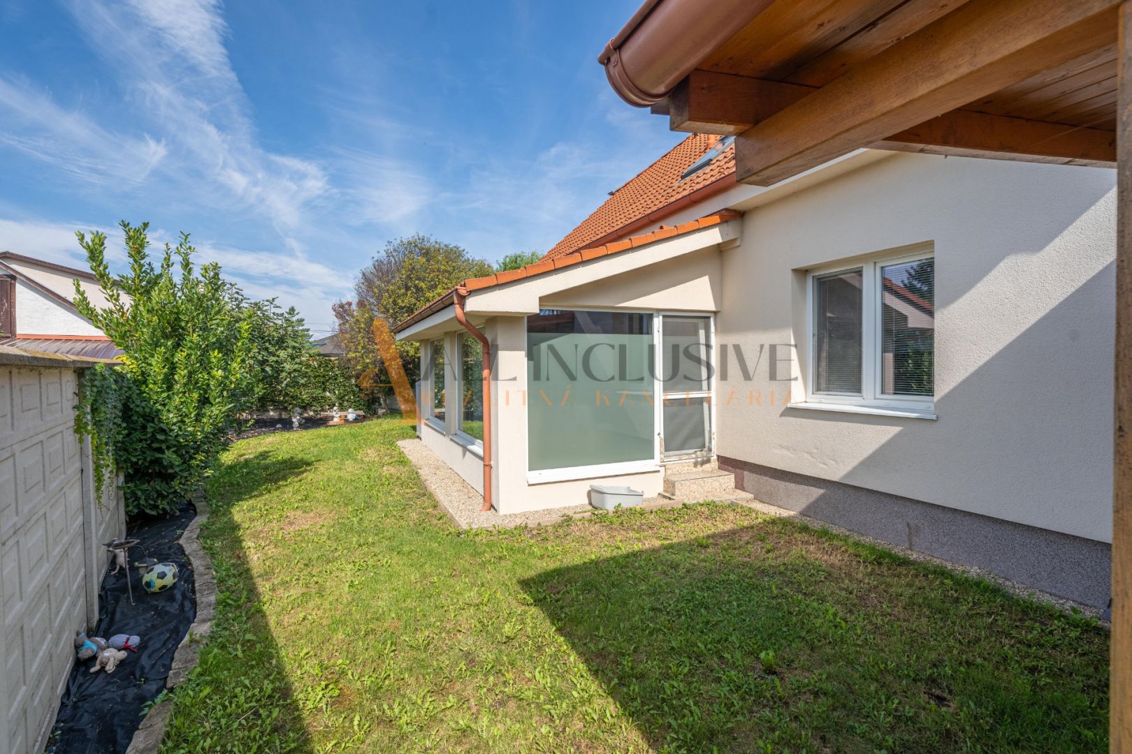 External property image