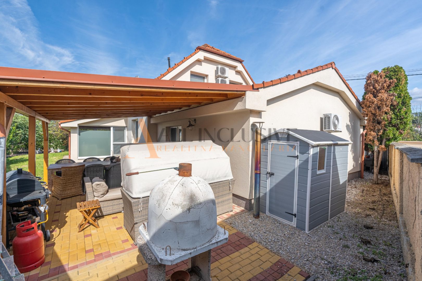 External property image