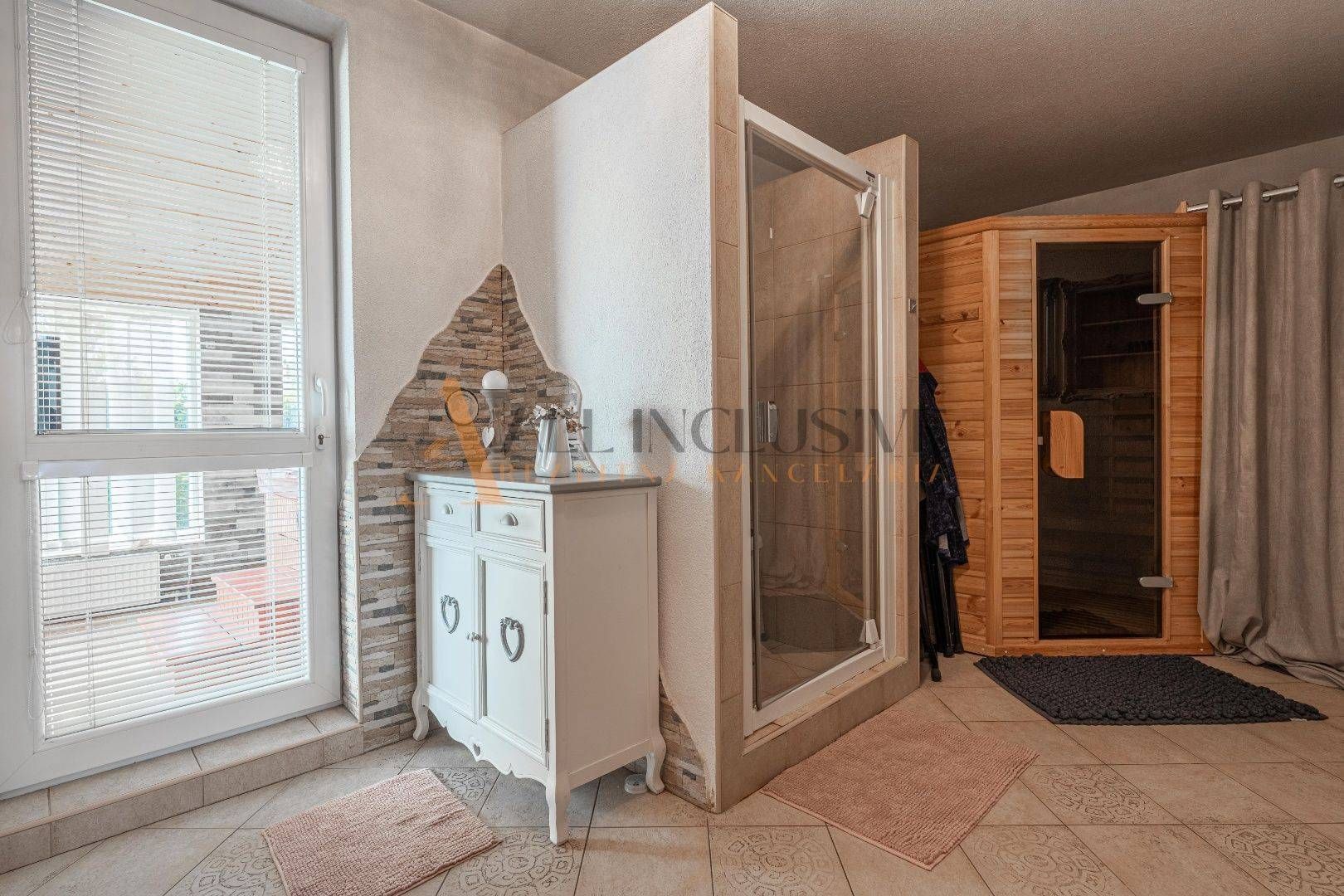 External property image