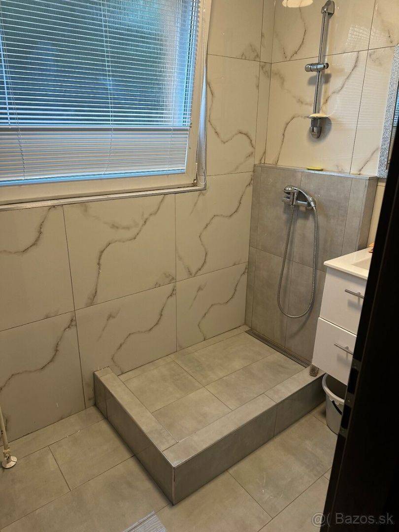 External property image