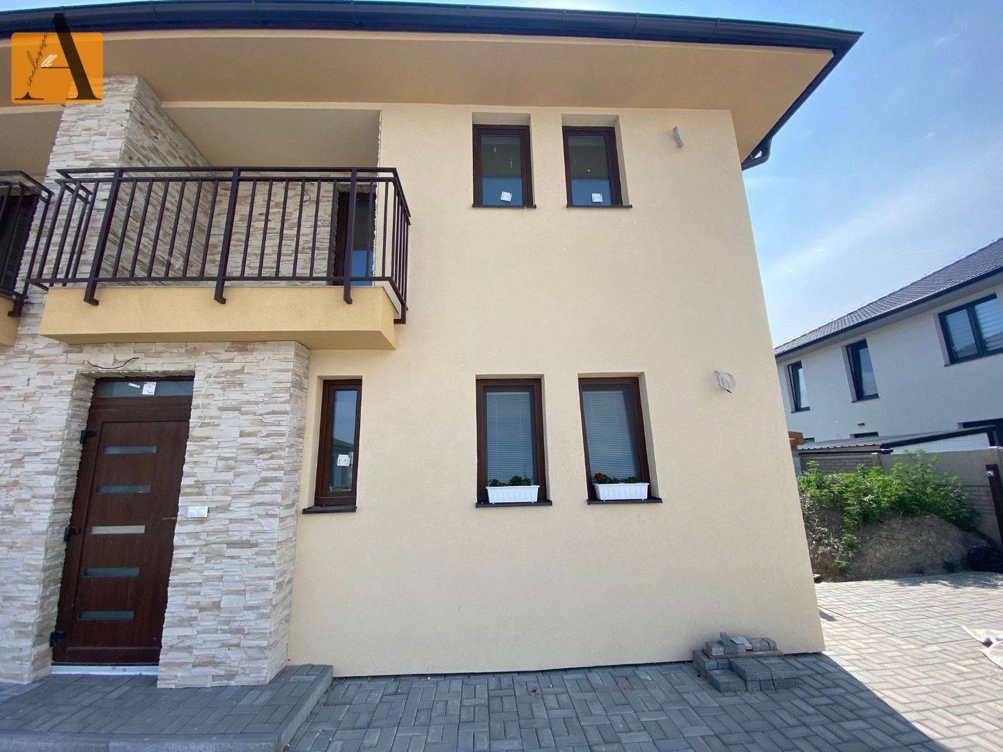 External property image