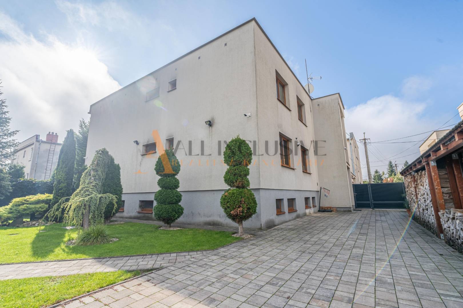 External property image
