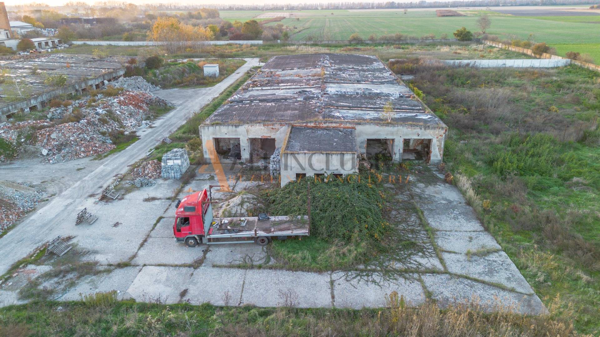 External property image